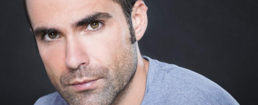 Os presentamos a Naim Thomas